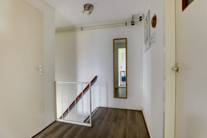 Photo 20 of Molefinne 25