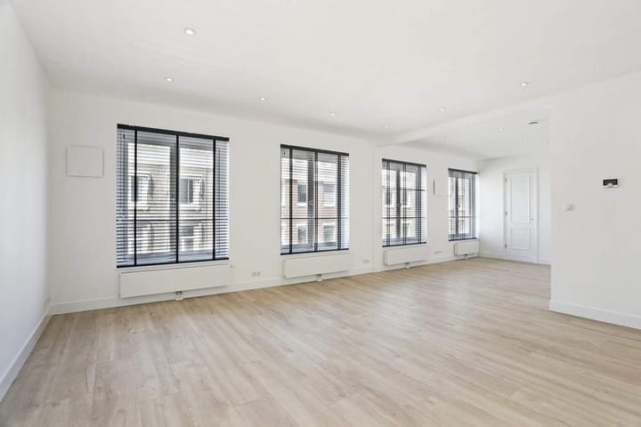 Photo 1 of Oranjestraat 13-A