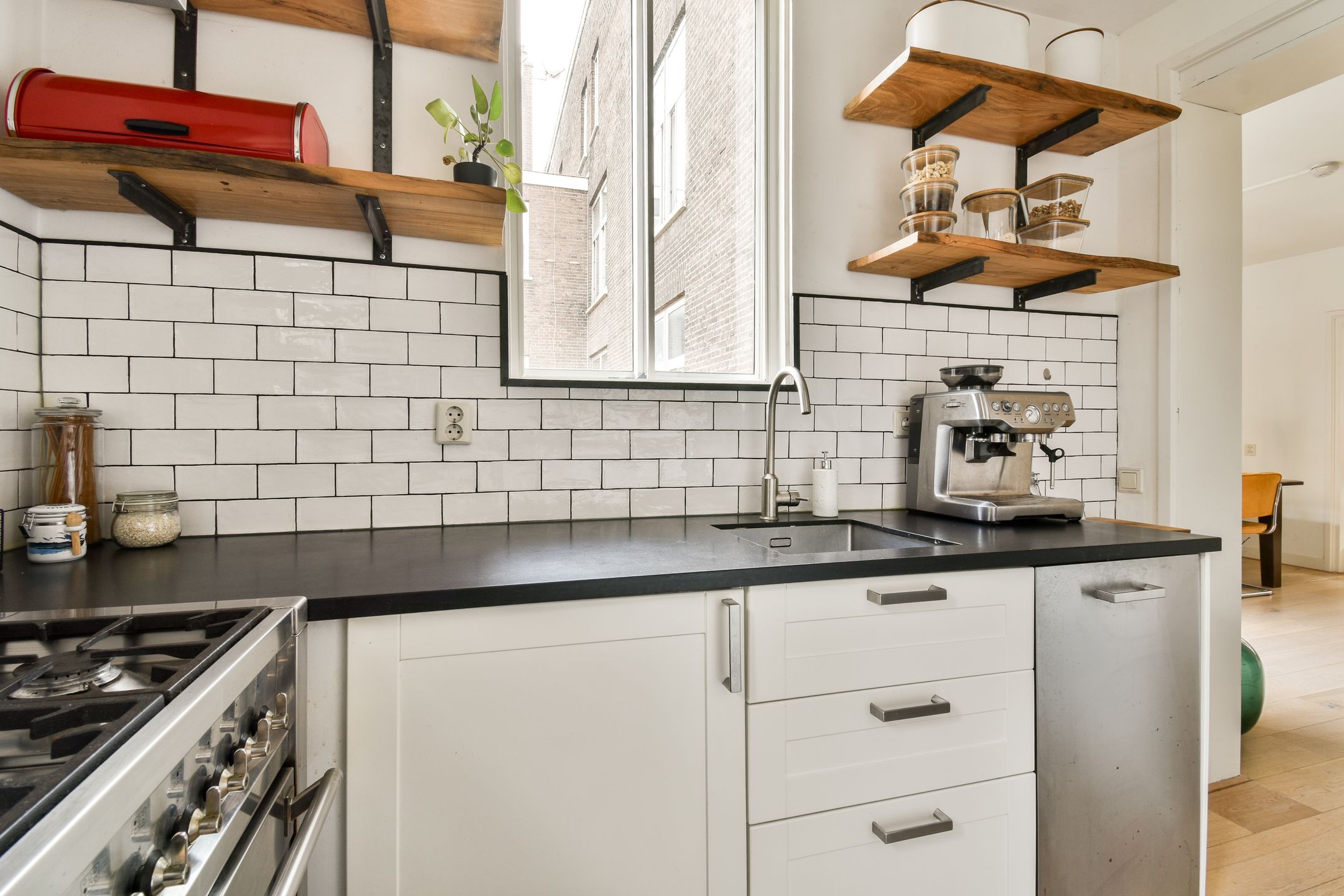 Foto 15 van Van Houweningenstraat 64-2