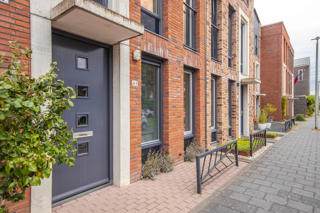 Photo 7 of Burgerwaard 63