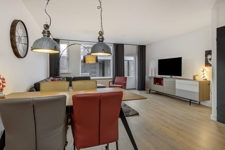 Foto 11 van Meijer van Leeuwenstraat 27