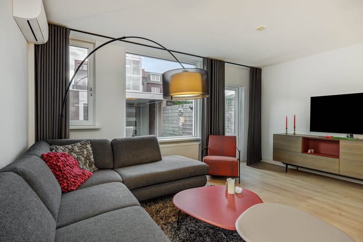 Foto 12 van Meijer van Leeuwenstraat 27