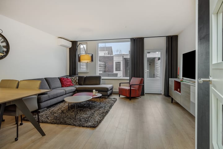 Foto 10 van Meijer van Leeuwenstraat 27