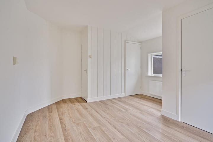 Foto 18 van Essenstraat 24-S