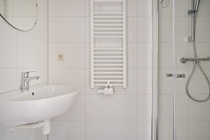 Foto 23 van Essenstraat 24-S