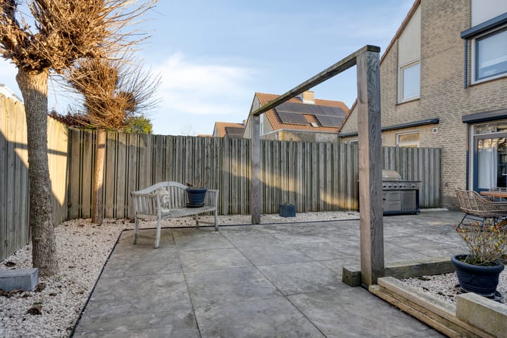 Foto 24 van Meester van Goerlestraat 6