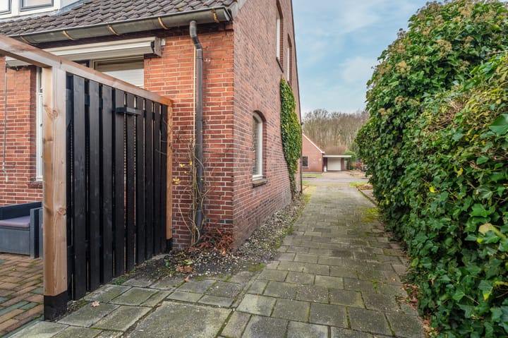 Foto 13 van Oosterstraat 49