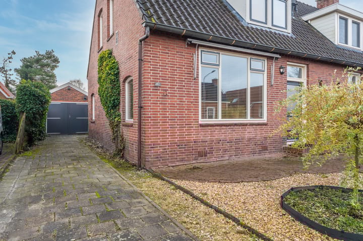 Foto 10 van Oosterstraat 49