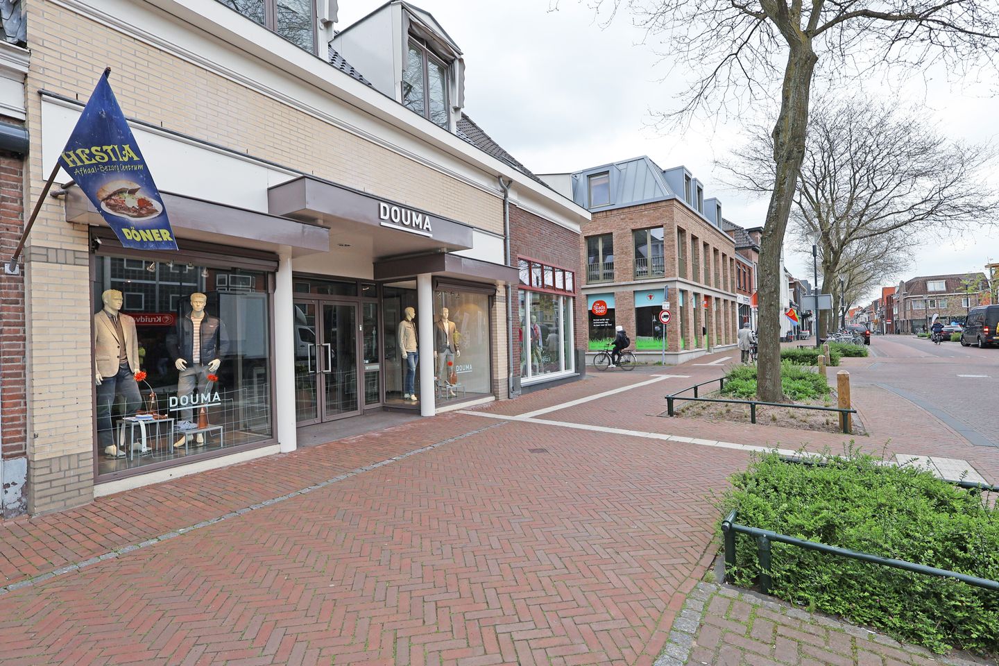 Bekijk foto 3 van Thomas a Kempisstraat 41