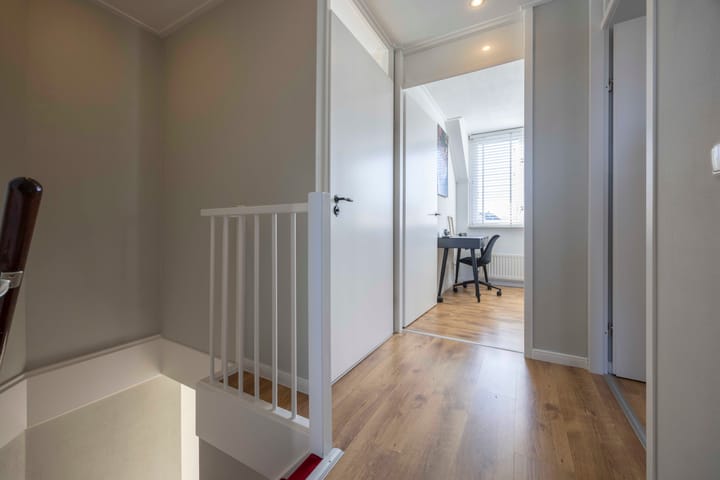 Foto 30 van Jeneverbes 4