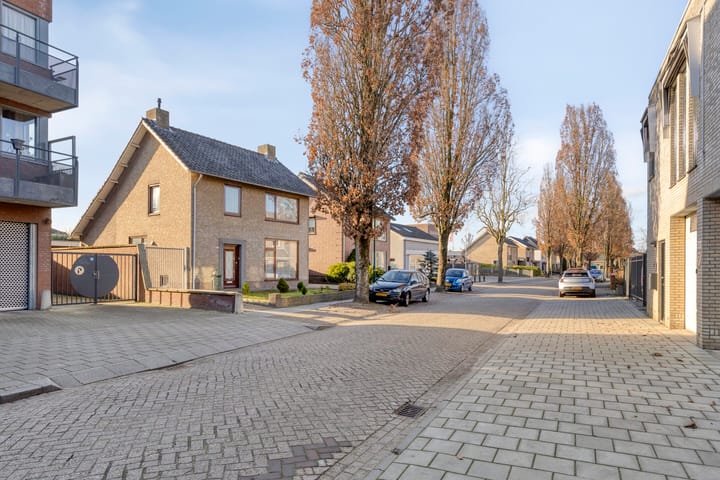 Photo 44 of Jonker Speelmanstraat 14