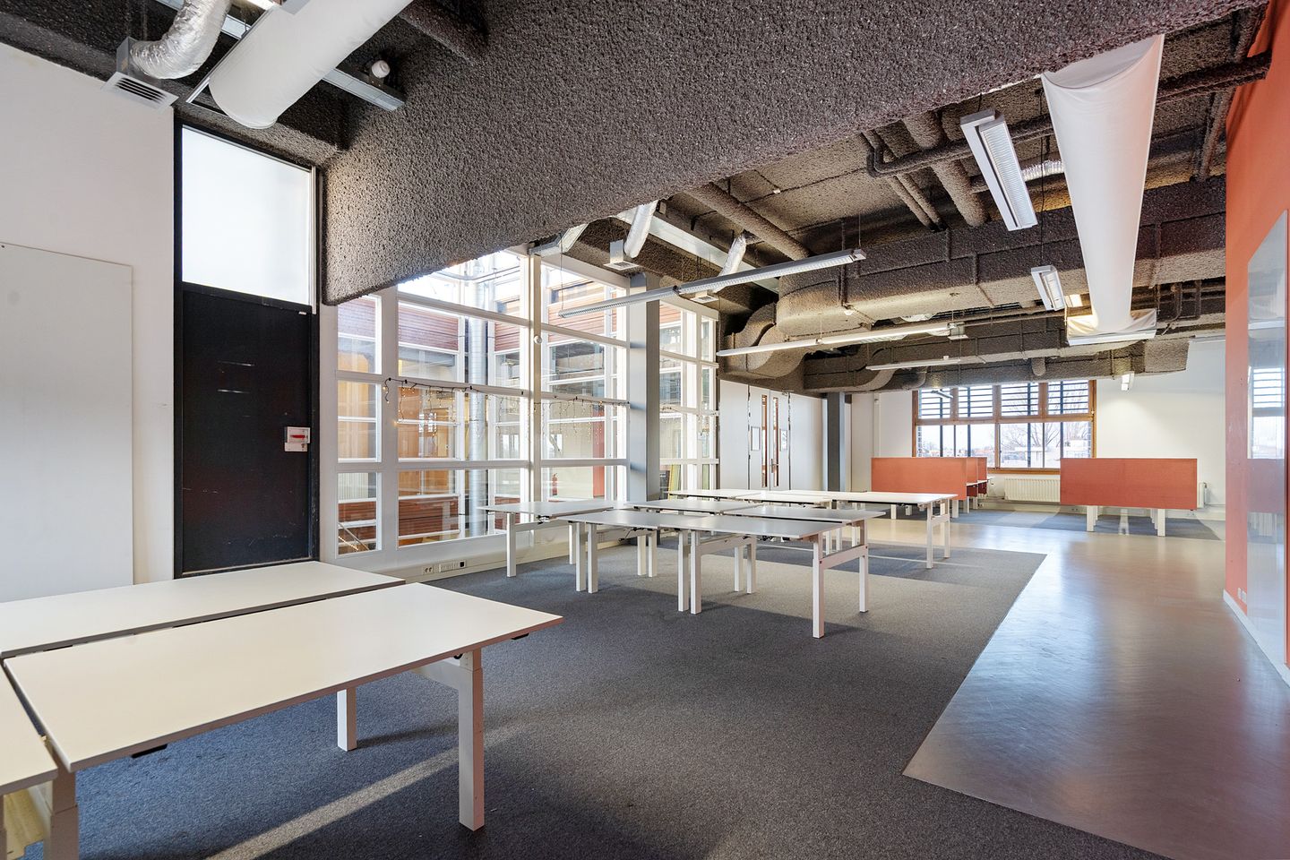 Bekijk foto 1 van Kennemerplein 6