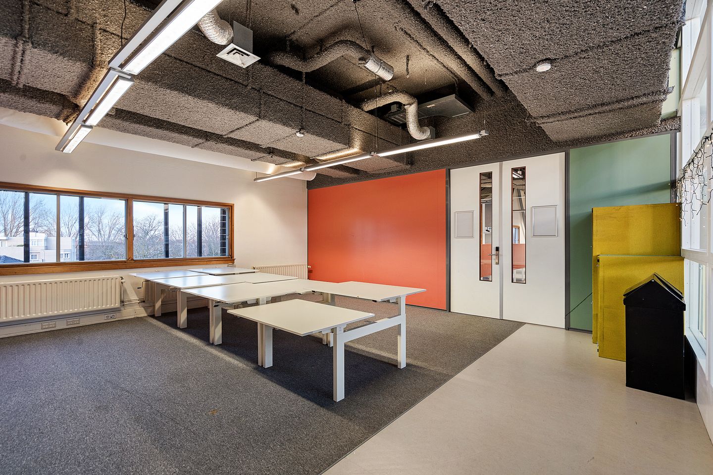 Bekijk foto 3 van Kennemerplein 6