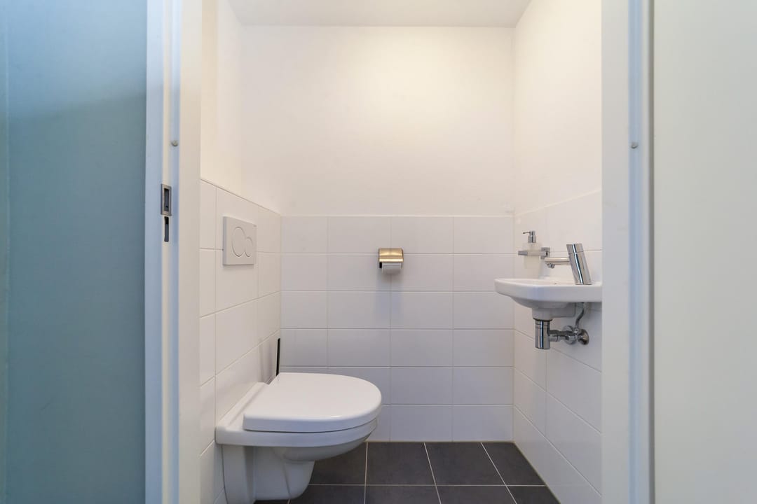 Photo 8 of Toos Korvezeepad 62