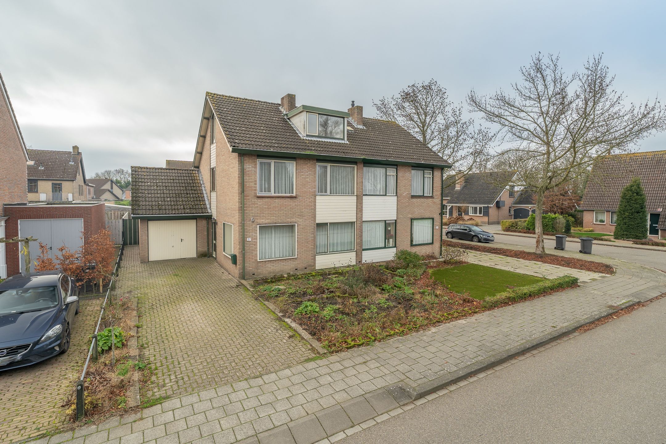 Aalbessestraat 37 