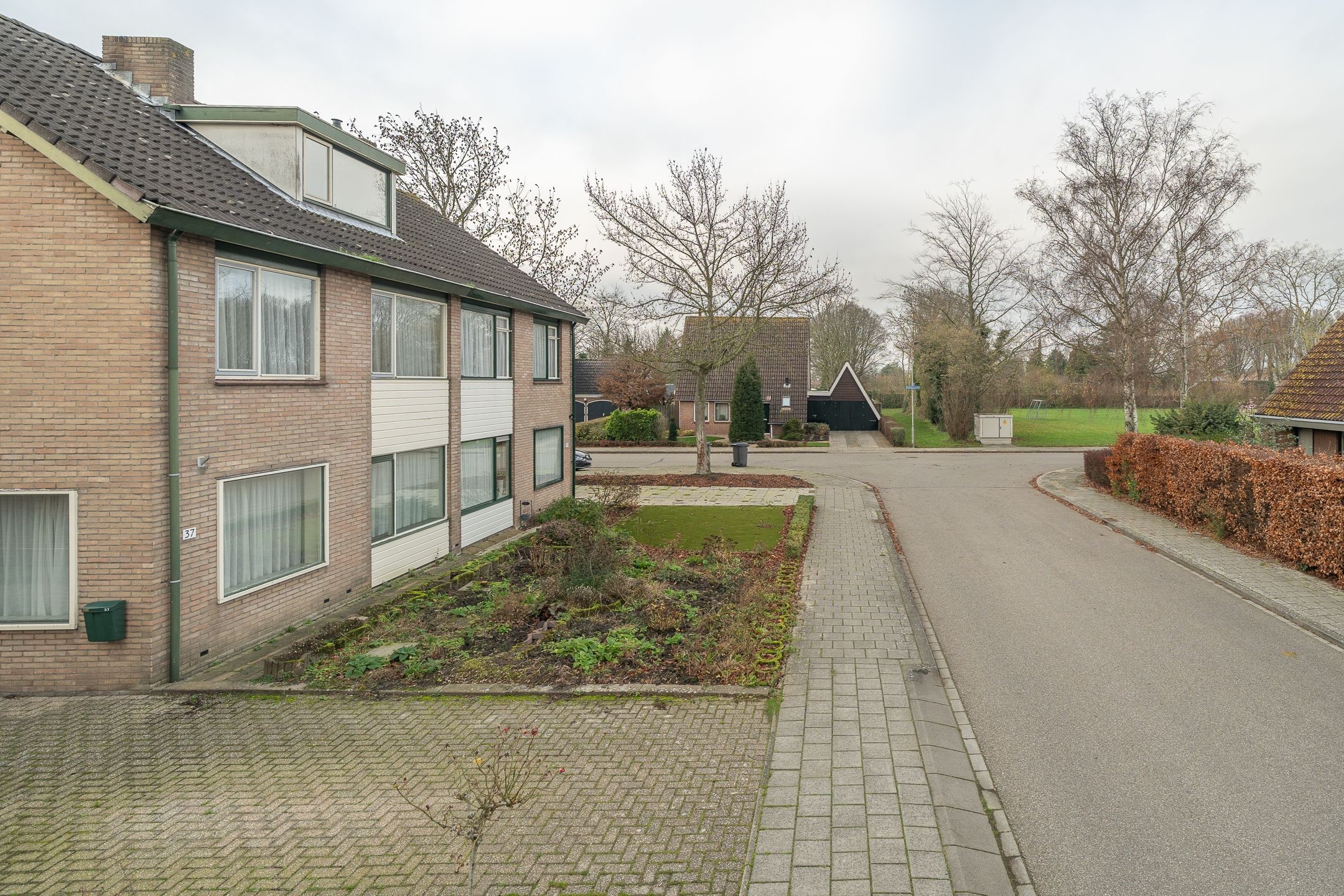 Foto 48 van Aalbessestraat 37