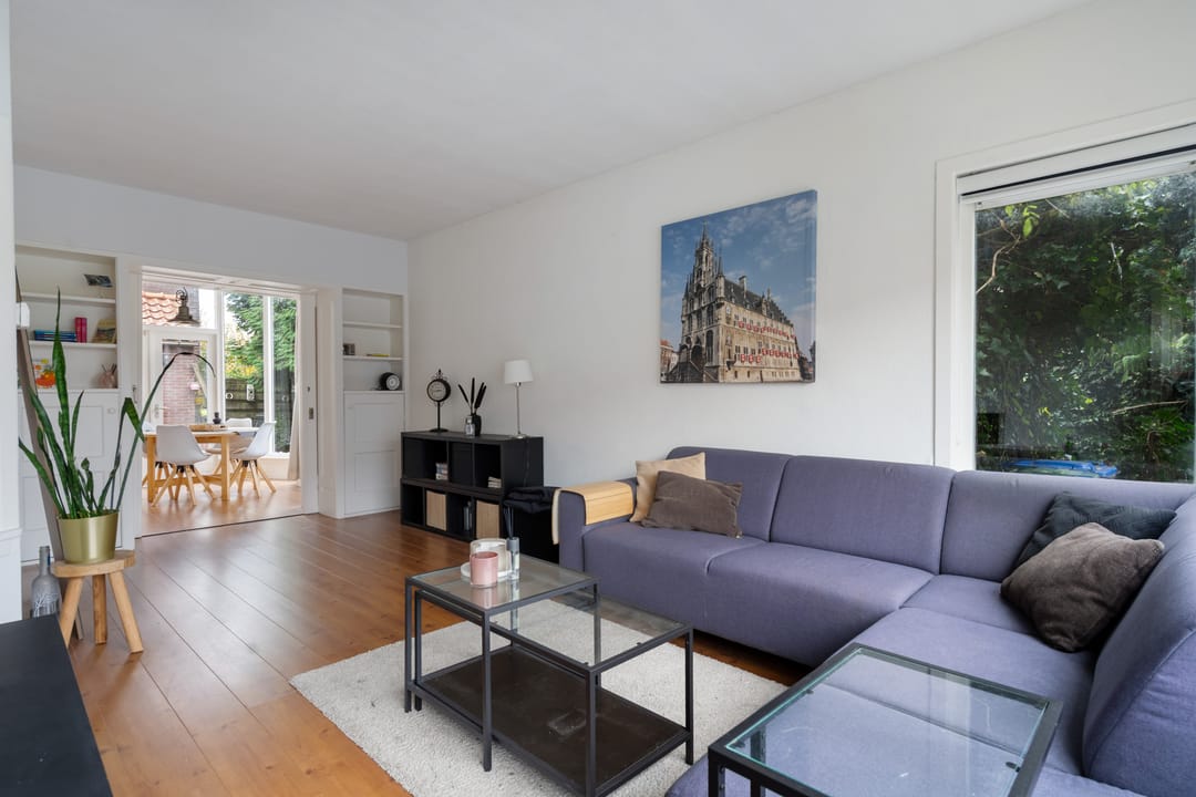 Photo 2 of J.P. Heyestraat 9