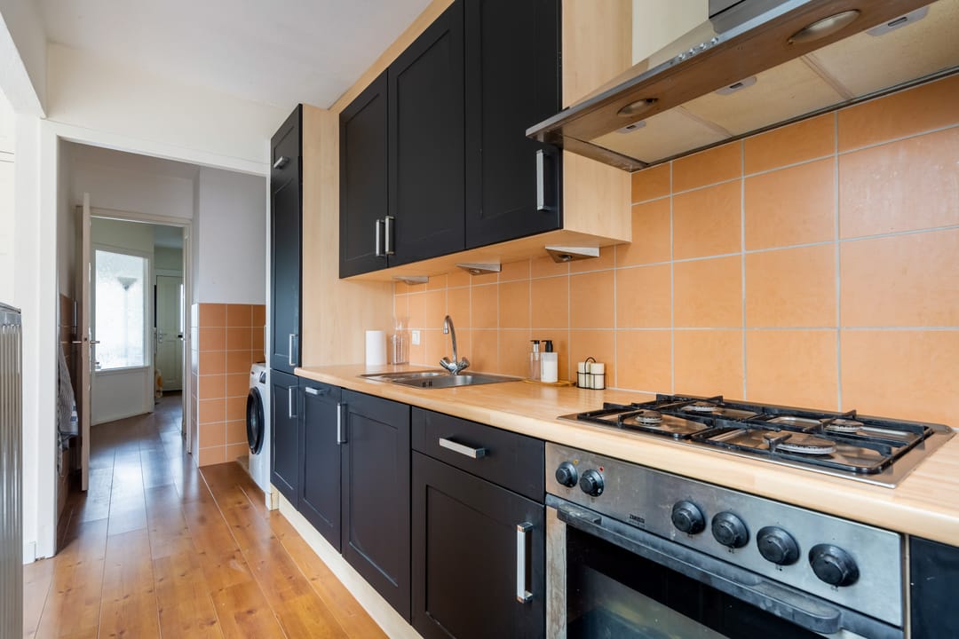 Photo 11 of J.P. Heyestraat 9