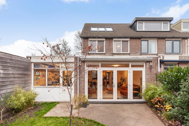 Foto 12 van Anna van Raesfeltstraat 15