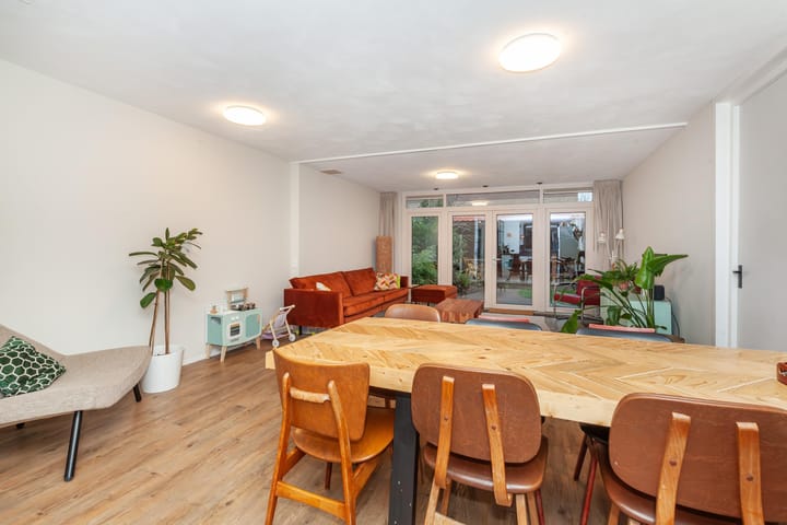 Foto 3 van Anna van Raesfeltstraat 15