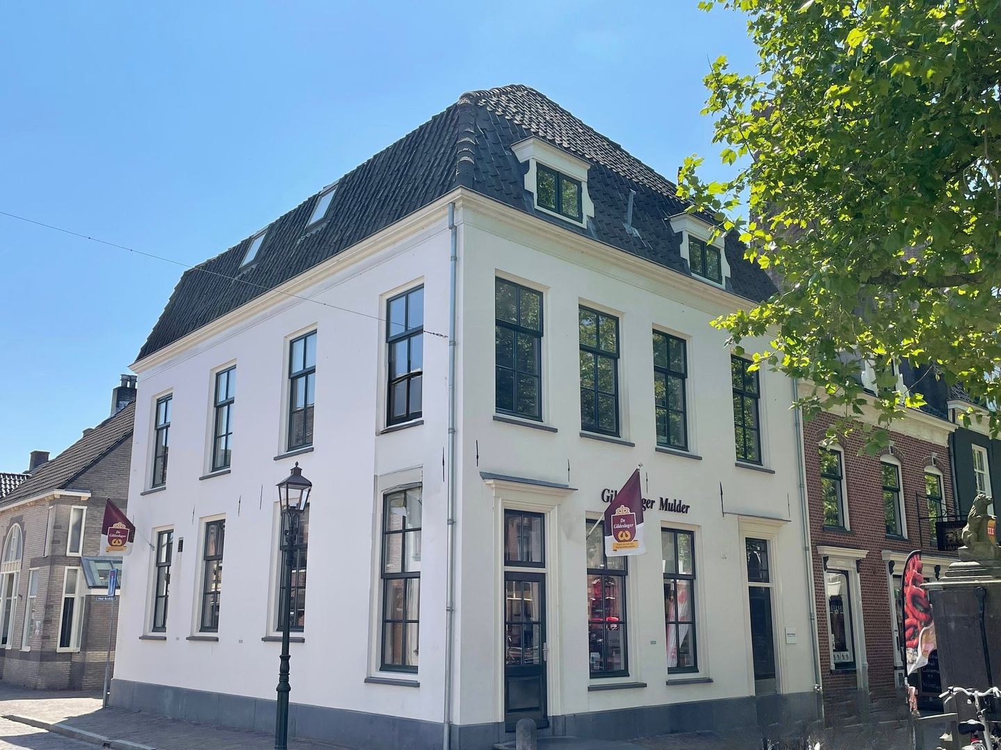 Bekijk foto 1 van Markt 28