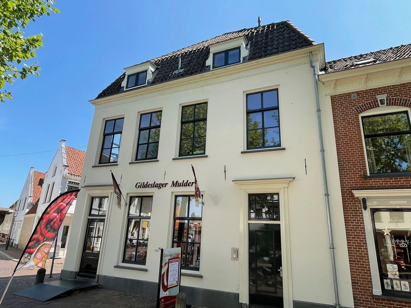 Bekijk foto 4 van Markt 28