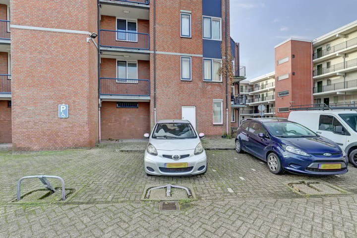 Photo 3 of Van Dishoeckstraat 172