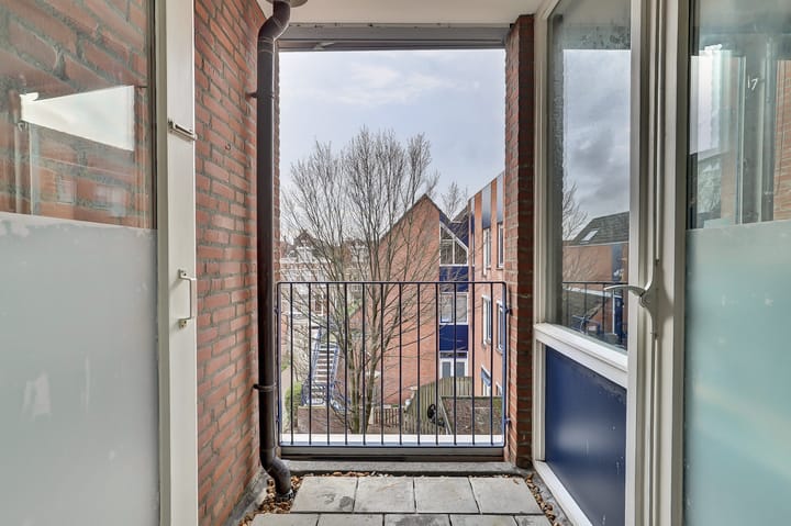 Photo 10 of Van Dishoeckstraat 172
