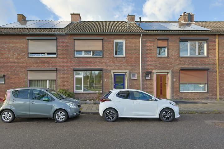 Photo 1 of Stationstraat 12