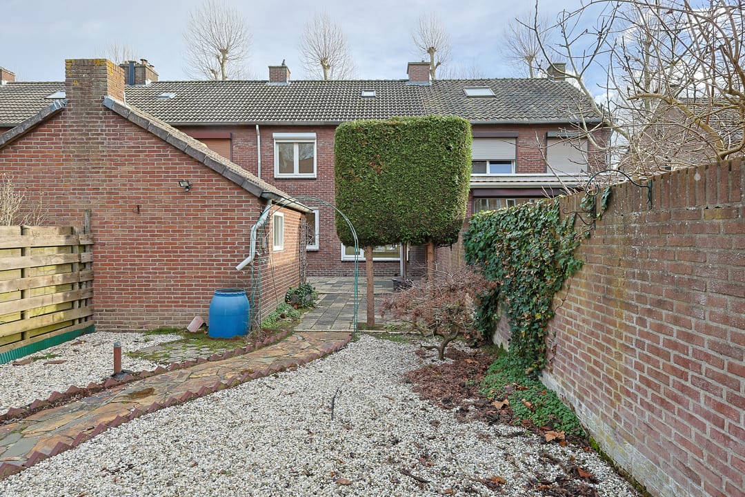 Foto 2 van Stationstraat 12