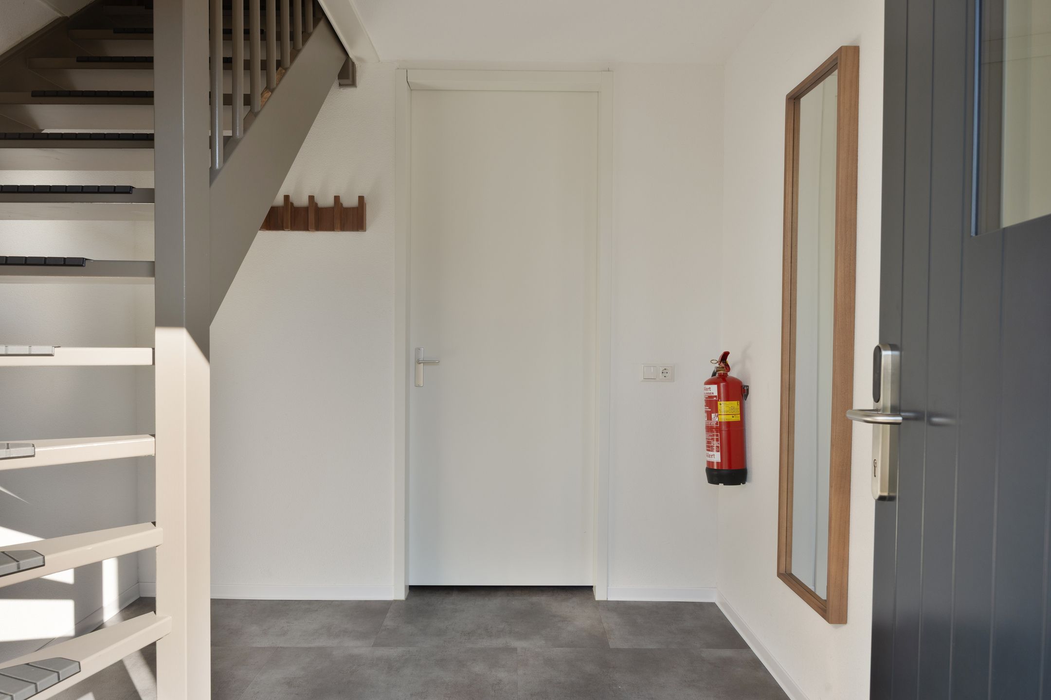 3-bedroom freehold villa in Thorn — photo 4 of 5