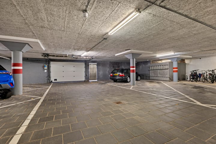 Photo 44 of Eikendonck 76