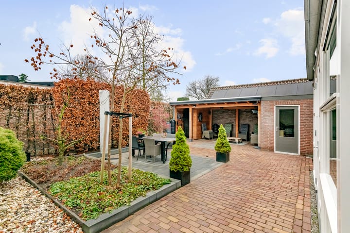 Photo 3 of Morelstraat 3