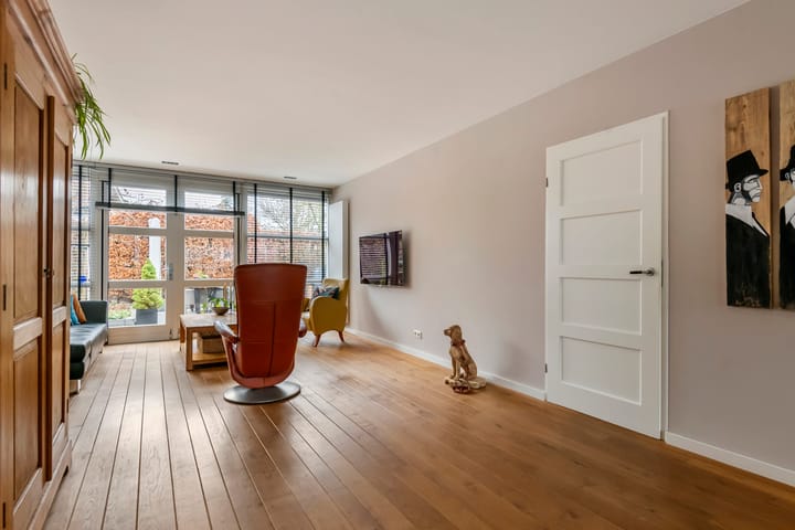 Photo 9 of Morelstraat 3