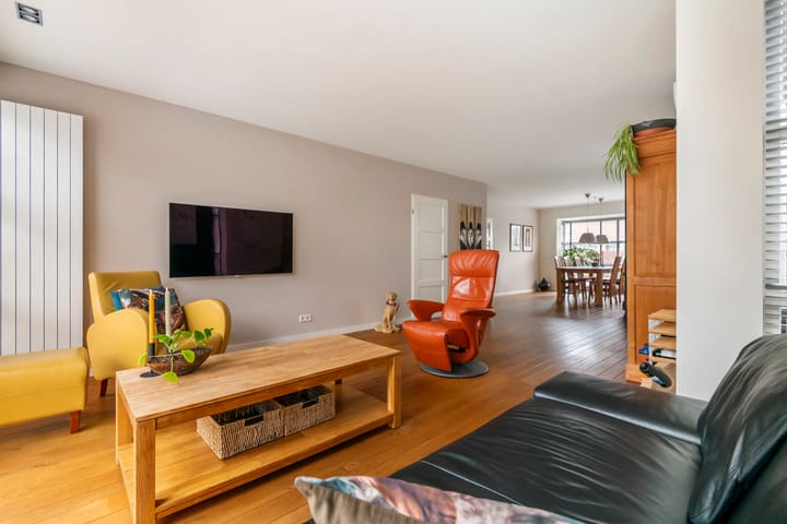 Photo 10 of Morelstraat 3