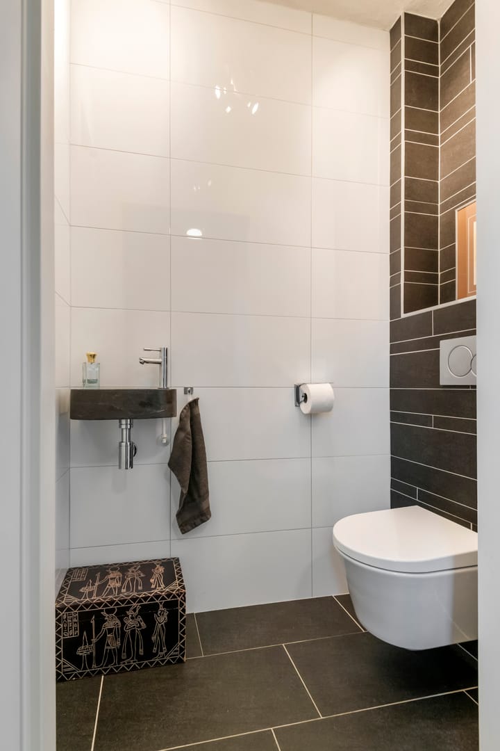 Photo 18 of Morelstraat 3