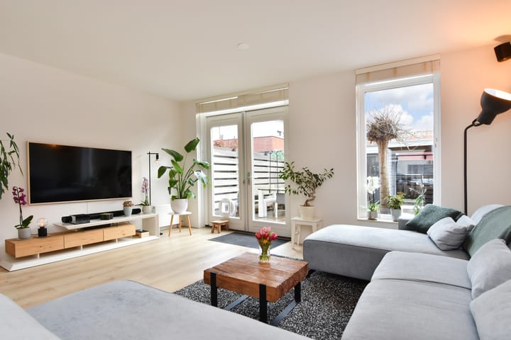 Foto 2 van Molensingel 10