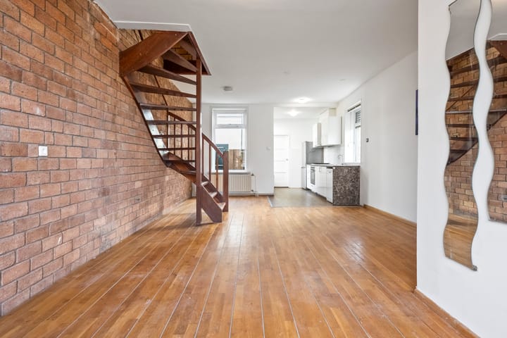 Photo 3 of Casembrootstraat 39