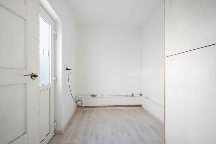 Photo 6 of Casembrootstraat 39