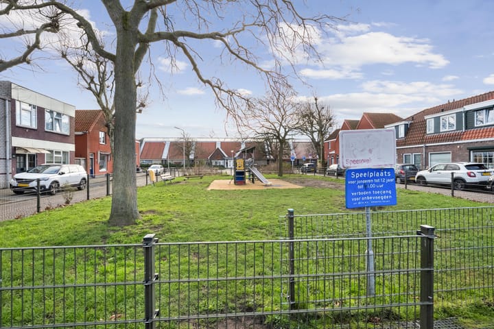 Photo 17 of Casembrootstraat 39