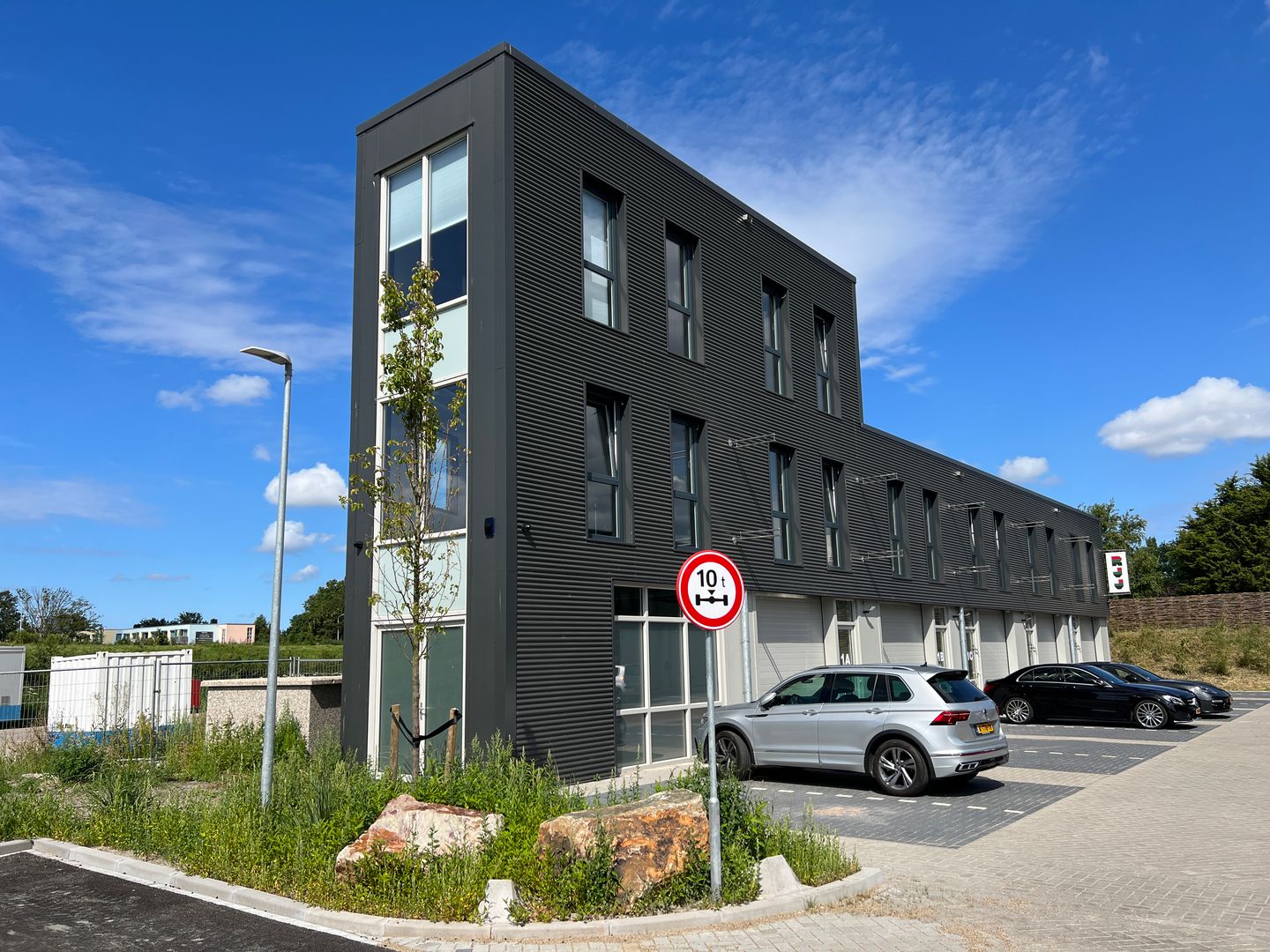 View photo 1 of Zuid-Afrikaweg 1-A