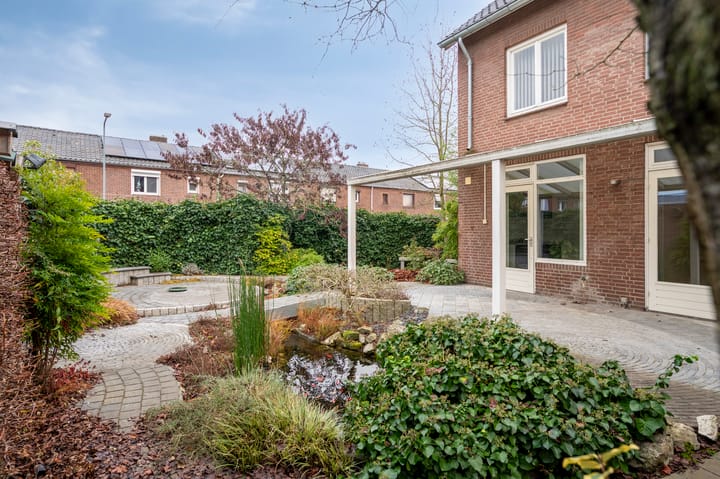 Foto 18 van Jozef Hoensstraat 10