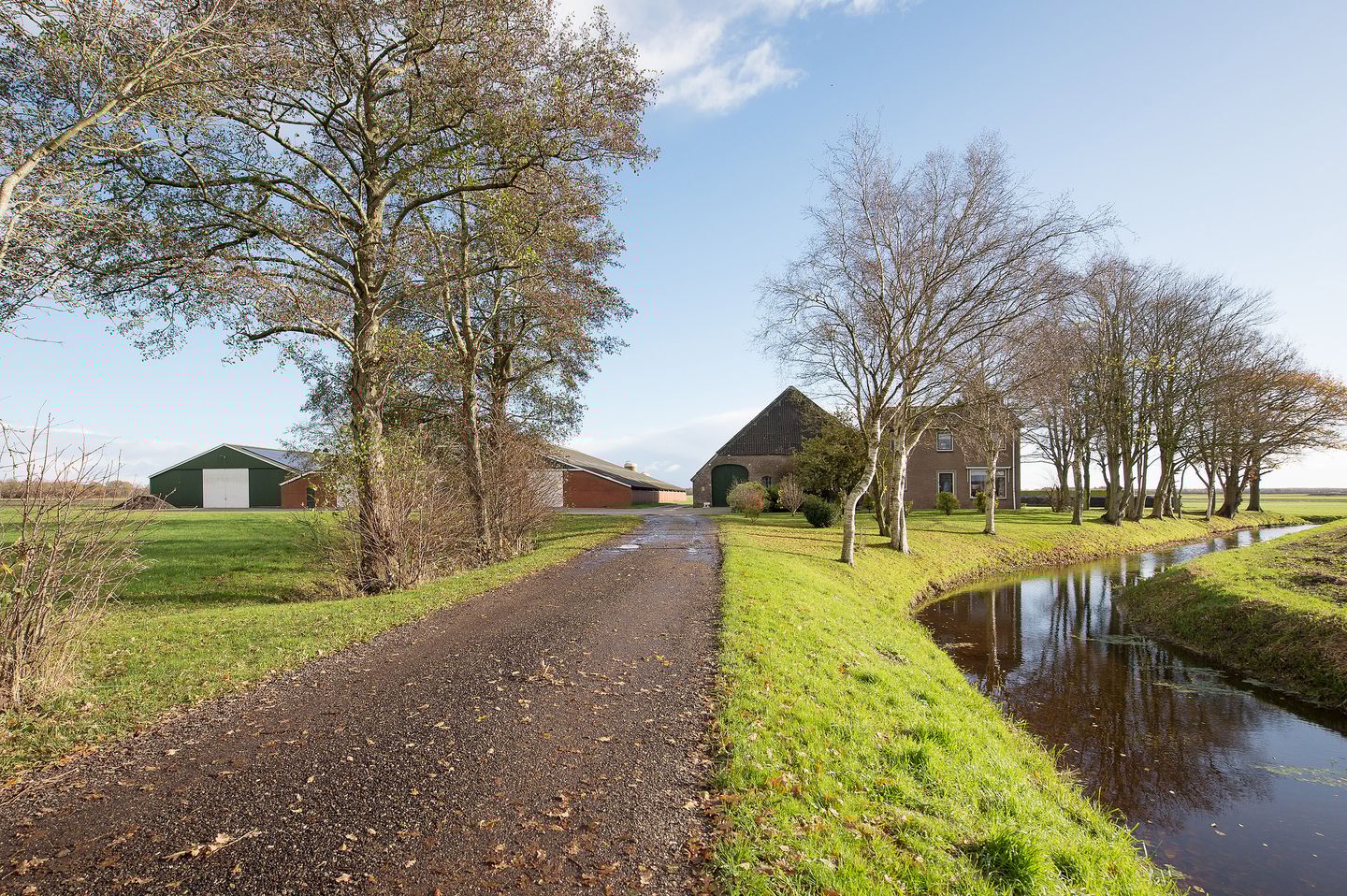 View photo 2 of Vaartweg 24