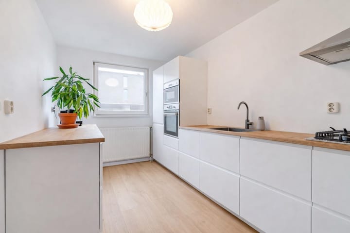 Photo 2 of Zwolsestraat 146