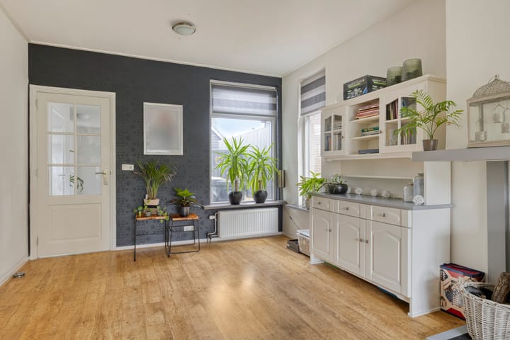 Foto 13 van Molenstraat 180