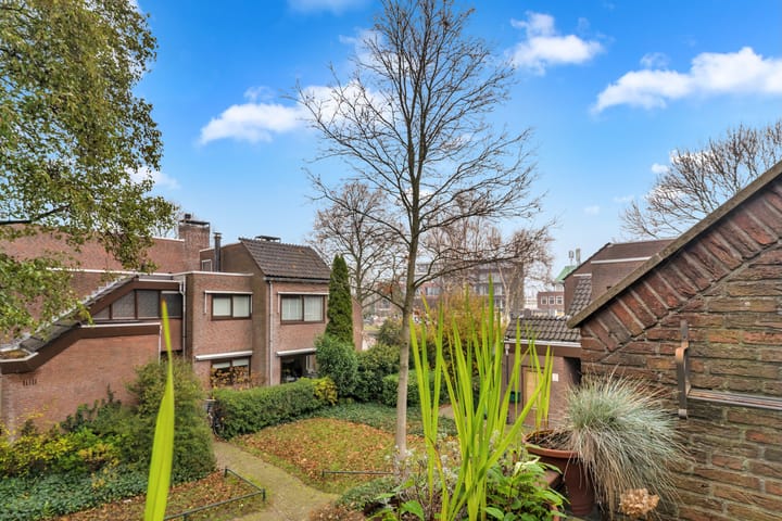 Foto 18 van Troelstraplein 18