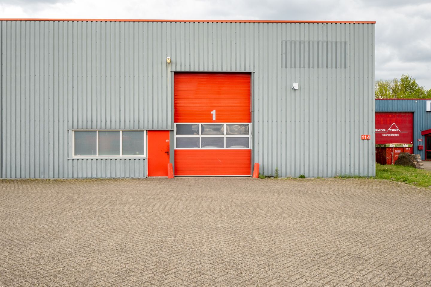 View photo 3 of Bedrijvenpark Twente 114-a