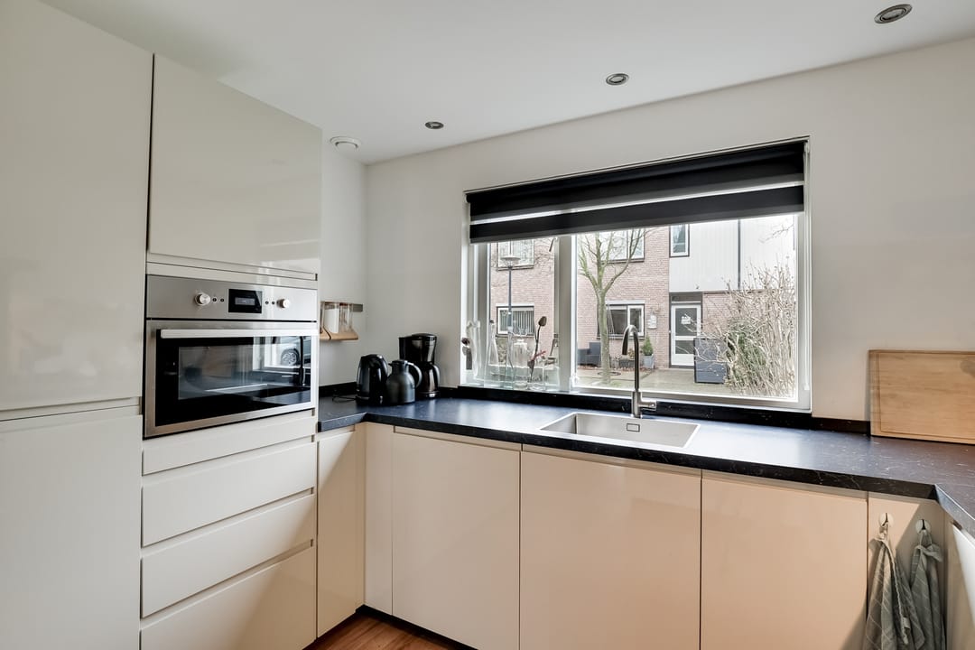 Photo 11 of Binnenplaats 32