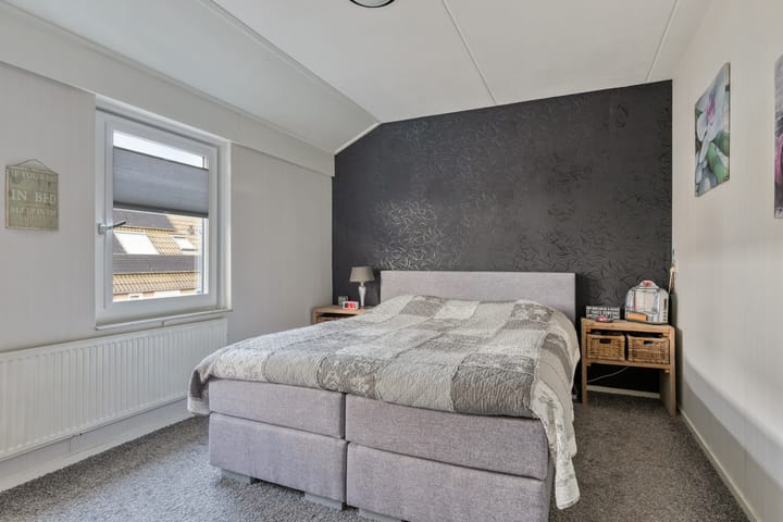 Photo 19 of Middelgraaf 94