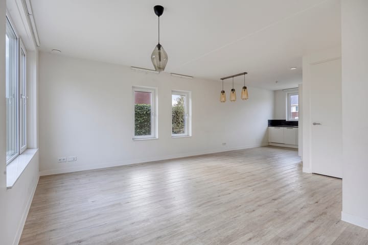 Foto 8 van Walstro 18